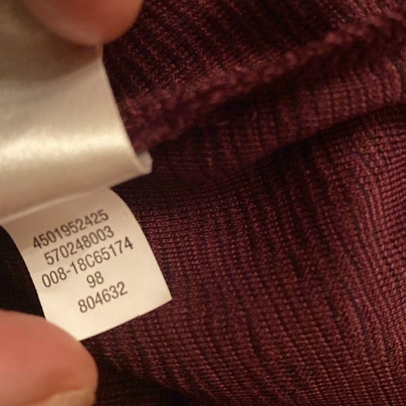 Chico’s Women Textured Ruched Sleeve Top Size 0 Maroon 3/4 Sleeves Blouse Office - Picture 11 of 11